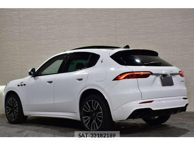Maserati Grecale 2023-03 8285782-1