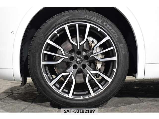 Maserati Grecale 2023-03 8285782-11