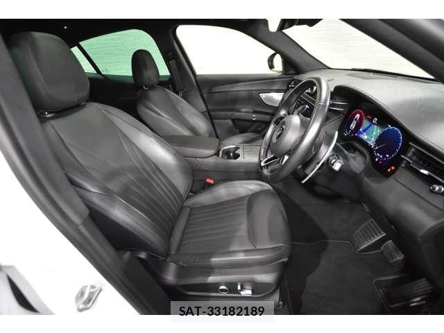 Maserati Grecale 2023-03 8285782-15
