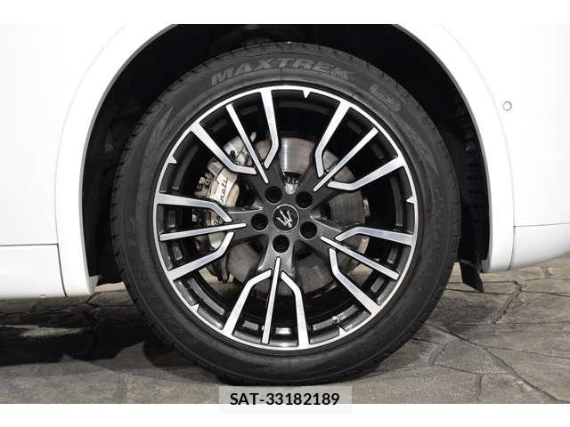 Maserati Grecale 2023-03 8285782-8