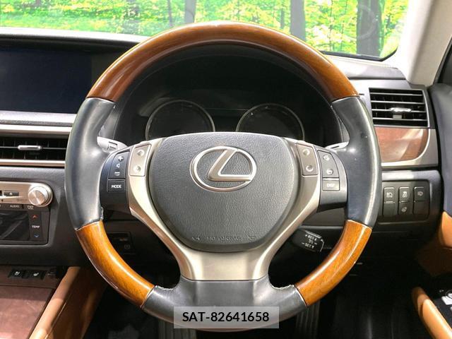 Lexus GS 2012-04 8280393-18