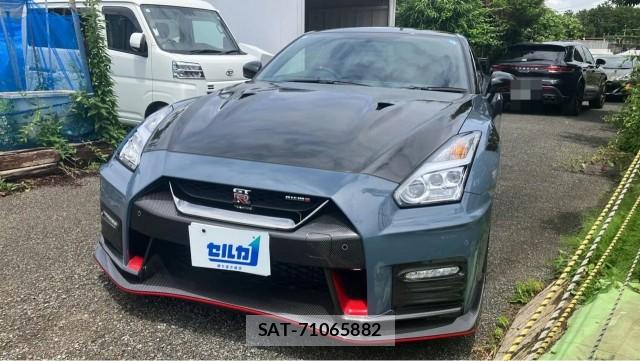 Nissan GT-R 2022-05 8281076-0
