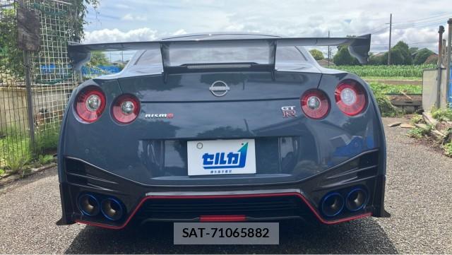 Nissan GT-R 2022-05 8281076-1