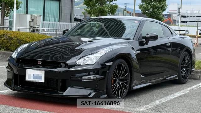 Nissan GT-R 2024-10 8281631-0
