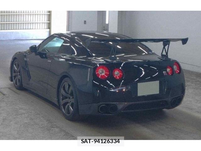 Nissan GT-R 2008-03 8282592-1