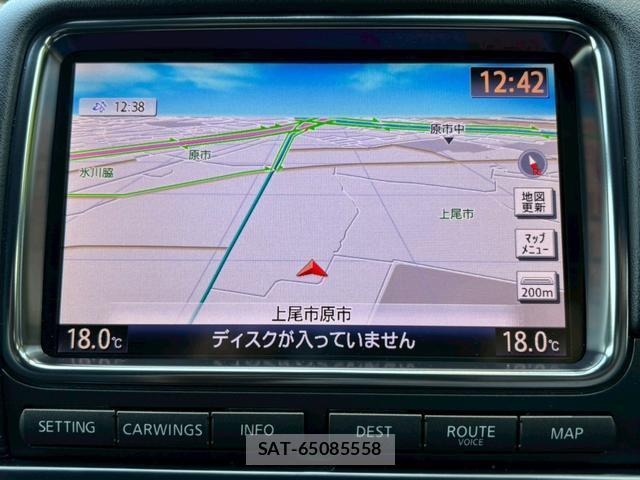 Nissan GT-R 2012-06 8284040-9