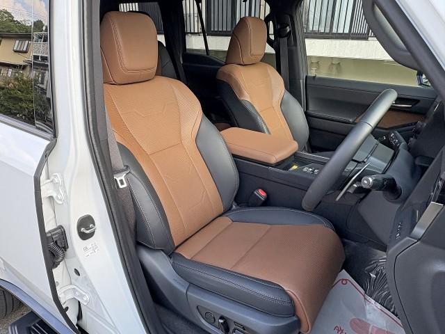 Lexus GX 2025-06 8277866-5