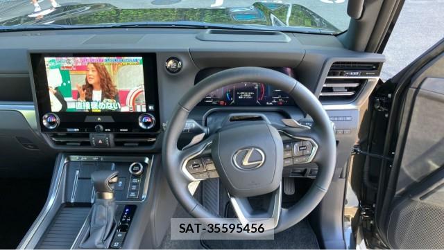 Lexus GX 2026-03 8280909-16
