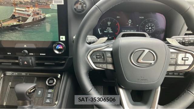 Lexus GX 2026-04 8281103-16