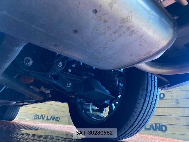 Toyota HARRIER HYBRID 2023-06 8277639-19