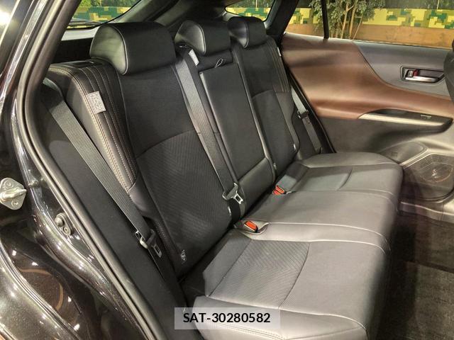 Toyota HARRIER HYBRID 2023-06 8277639-8