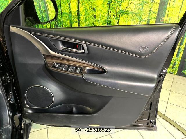Toyota HARRIER HYBRID 2014-01 8278781-19