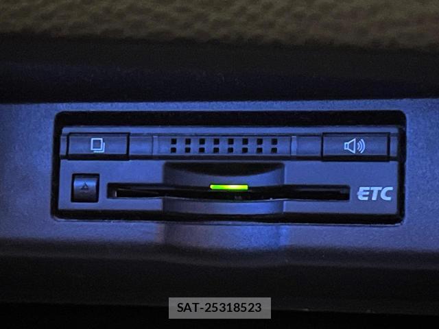 Toyota HARRIER HYBRID 2014-01 8278781-4