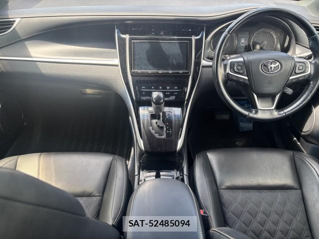 Toyota HARRIER HYBRID 2018-04 8278987-7