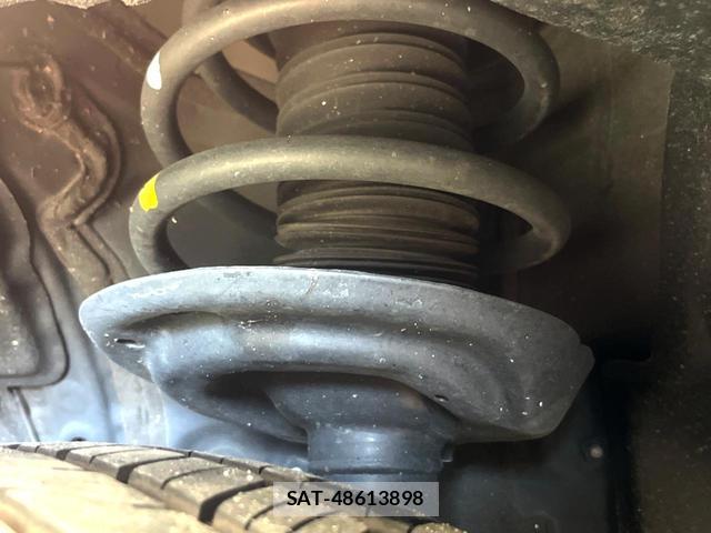 Toyota HARRIER HYBRID 2021-09 8279415-19