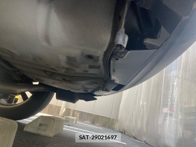 Toyota HARRIER HYBRID 2014-02 8279501-16