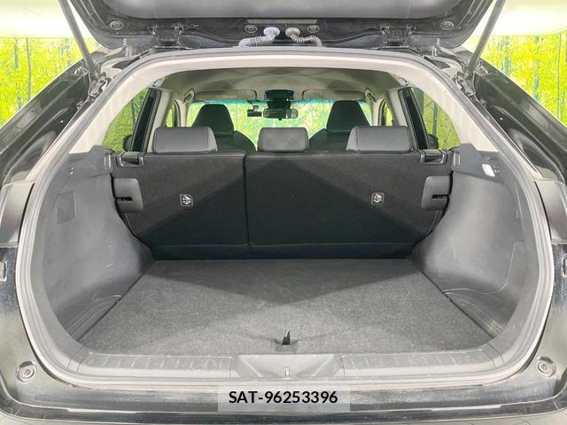 Toyota HARRIER HYBRID 2023-06 8279998-9