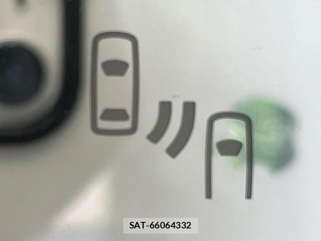 Toyota HARRIER HYBRID 2021-08 8280094-4