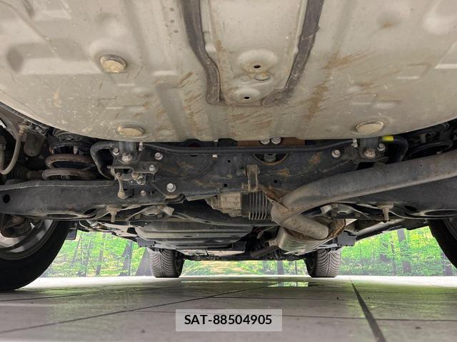 Toyota HARRIER HYBRID 2016-04 8280126-18