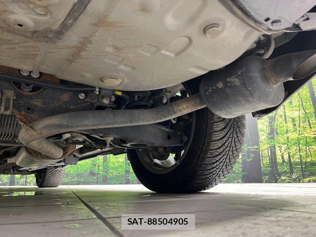 Toyota HARRIER HYBRID 2016-04 8280126-19
