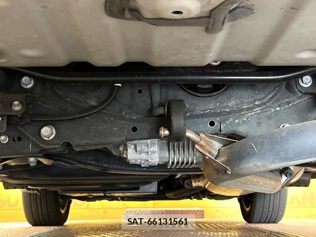 Toyota HARRIER HYBRID 2017-10 8280200-18