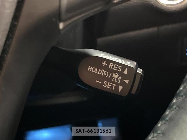 Toyota HARRIER HYBRID 2017-10 8280200-5