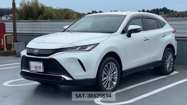 Toyota HARRIER HYBRID 2022-11 8281000-0