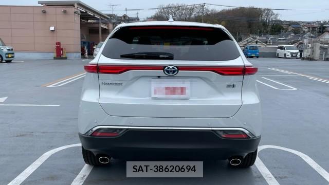 Toyota HARRIER HYBRID 2022-11 8281000-1