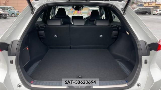 Toyota HARRIER HYBRID 2022-11 8281000-16