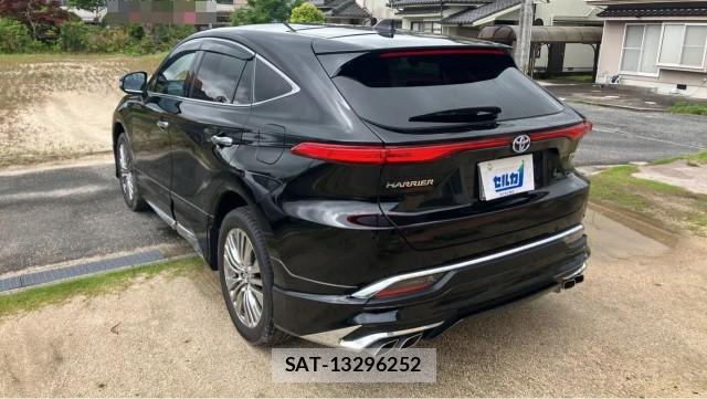 Toyota HARRIER HYBRID 2024-06 8281011-13