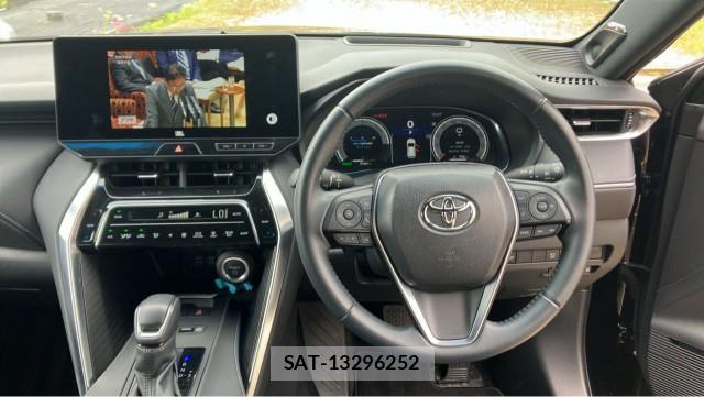 Toyota HARRIER HYBRID 2024-06 8281011-16