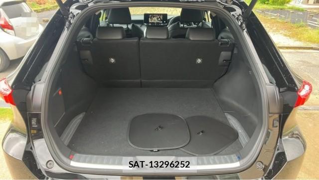 Toyota HARRIER HYBRID 2024-06 8281011-17