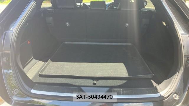 Toyota HARRIER HYBRID 2023-08 8281365-17