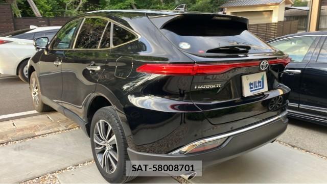 Toyota HARRIER HYBRID 2023-04 8282479-13