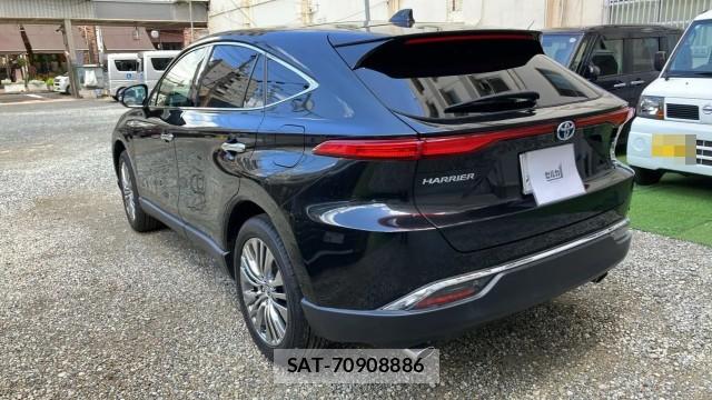 Toyota HARRIER HYBRID 2021-05 8282483-12