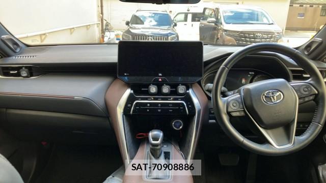 Toyota HARRIER HYBRID 2021-05 8282483-2