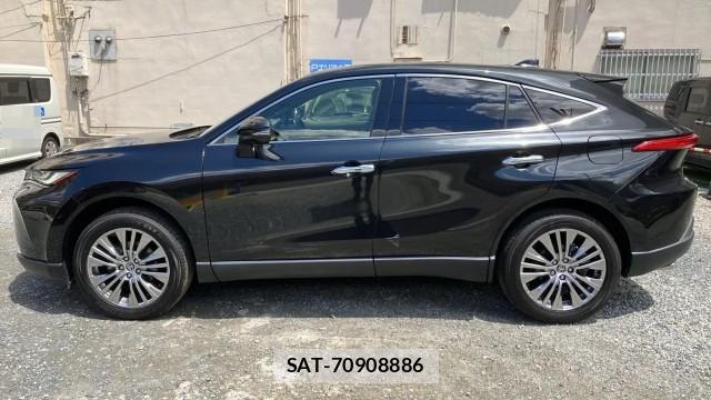 Toyota HARRIER HYBRID 2021-05 8282483-3