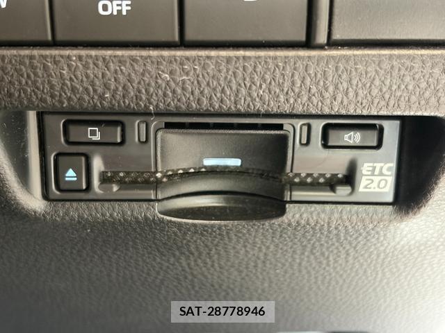 Toyota HARRIER HYBRID 2023-12 8282972-11