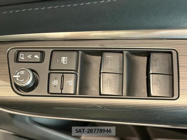 Toyota HARRIER HYBRID 2023-12 8282972-13