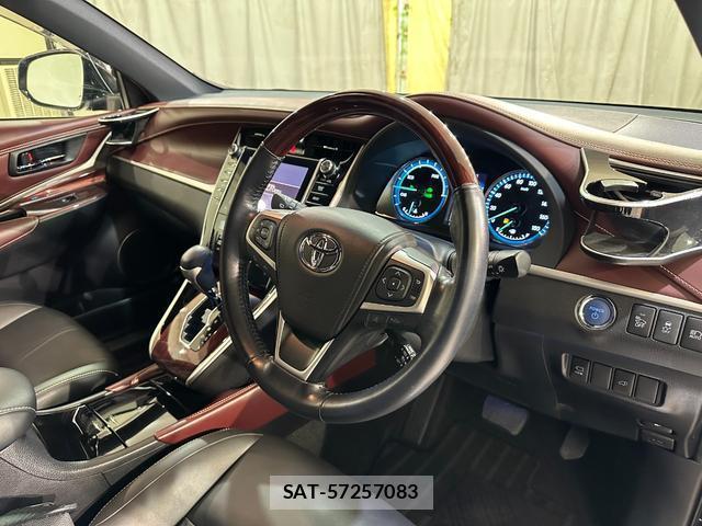 Toyota HARRIER HYBRID 2014-10 8283018-19