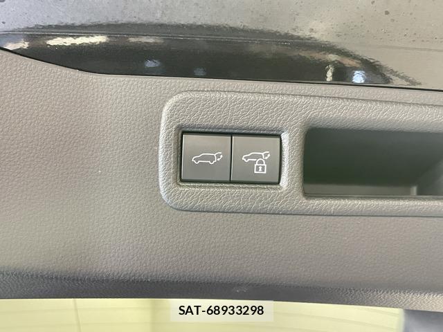 Toyota HARRIER HYBRID 2023-04 8285139-18