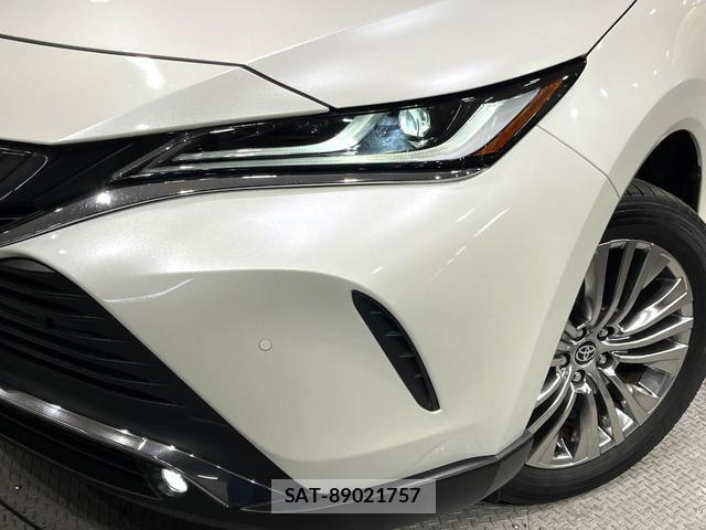Toyota HARRIER HYBRID 2021-08 8285212-12