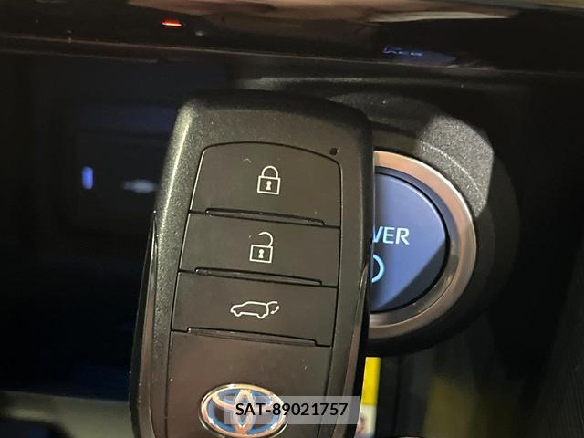 Toyota HARRIER HYBRID 2021-08 8285212-8