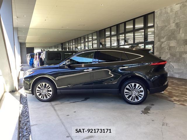 Toyota HARRIER HYBRID 2021-10 8285389-16