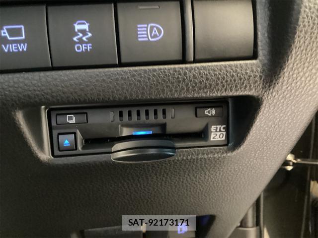 Toyota HARRIER HYBRID 2021-10 8285389-5