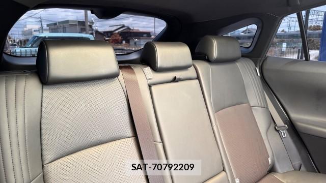 Toyota HARRIER 2023-02 8282051-6