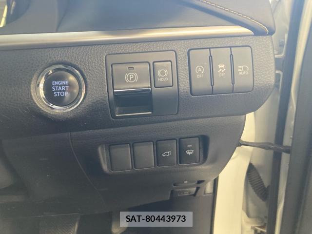 Toyota HARRIER 2017-07 8276725-15