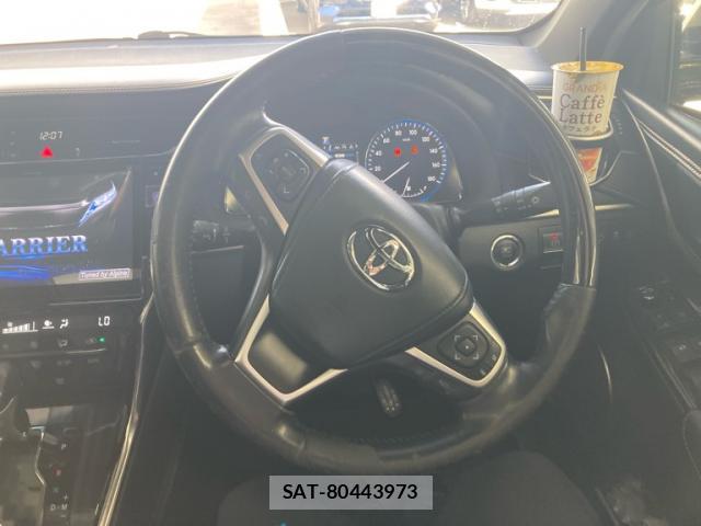 Toyota HARRIER 2017-07 8276725-16