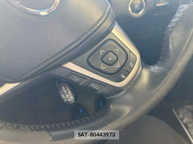 Toyota HARRIER 2017-07 8276725-18