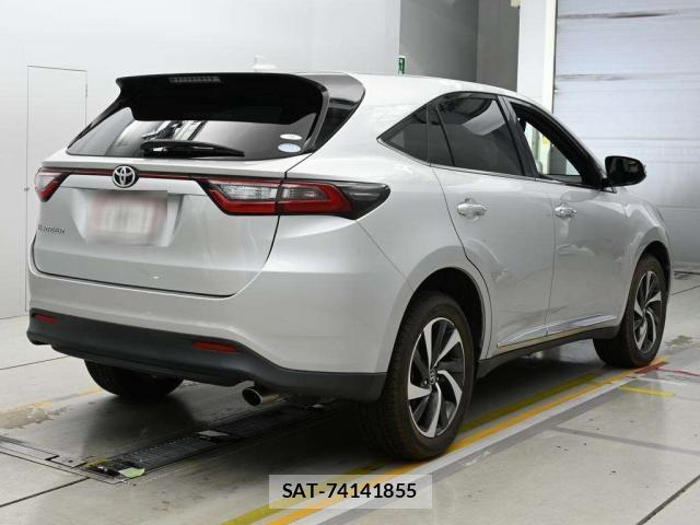 Toyota HARRIER 2017-06 8276981-1